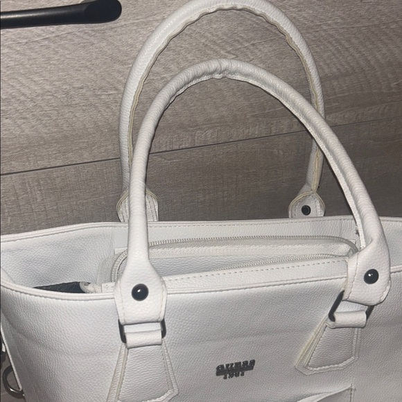 Guess Vintage Elegant White large Handbag / Tote Book Bag purse Faux Leather - Picture 5 of 14